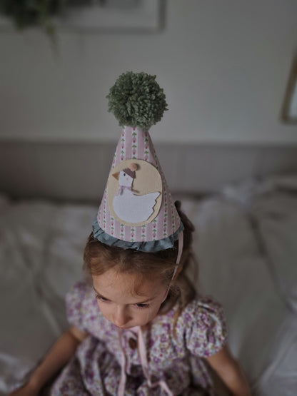 Felt Birthday Hat with Duck, Baby Birthday Hat with Goose – 1st Birthday Circus Party Crown