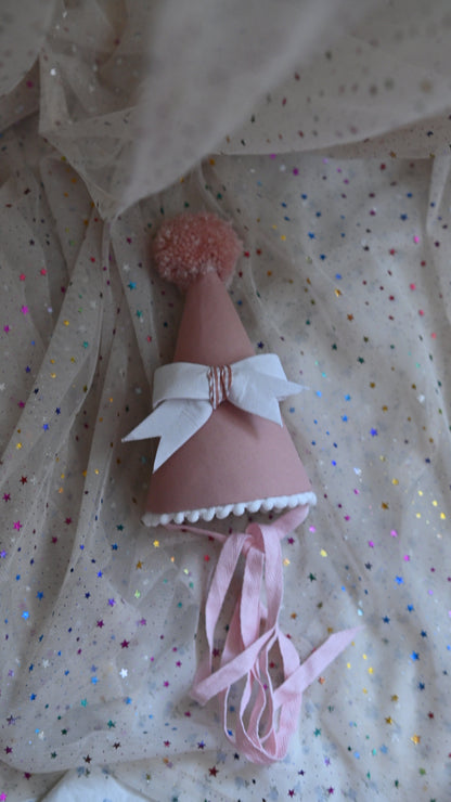 Pink Birthday Hat with Bow, 1st Birthday Crown for Girl, Felt Party Hat, Cake Smash Outfit, Baby Girl Birthday Accessories