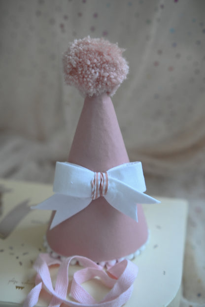 Pink Birthday Hat with Bow, 1st Birthday Crown for Girl, Felt Party Hat, Cake Smash Outfit, Baby Girl Birthday Accessories