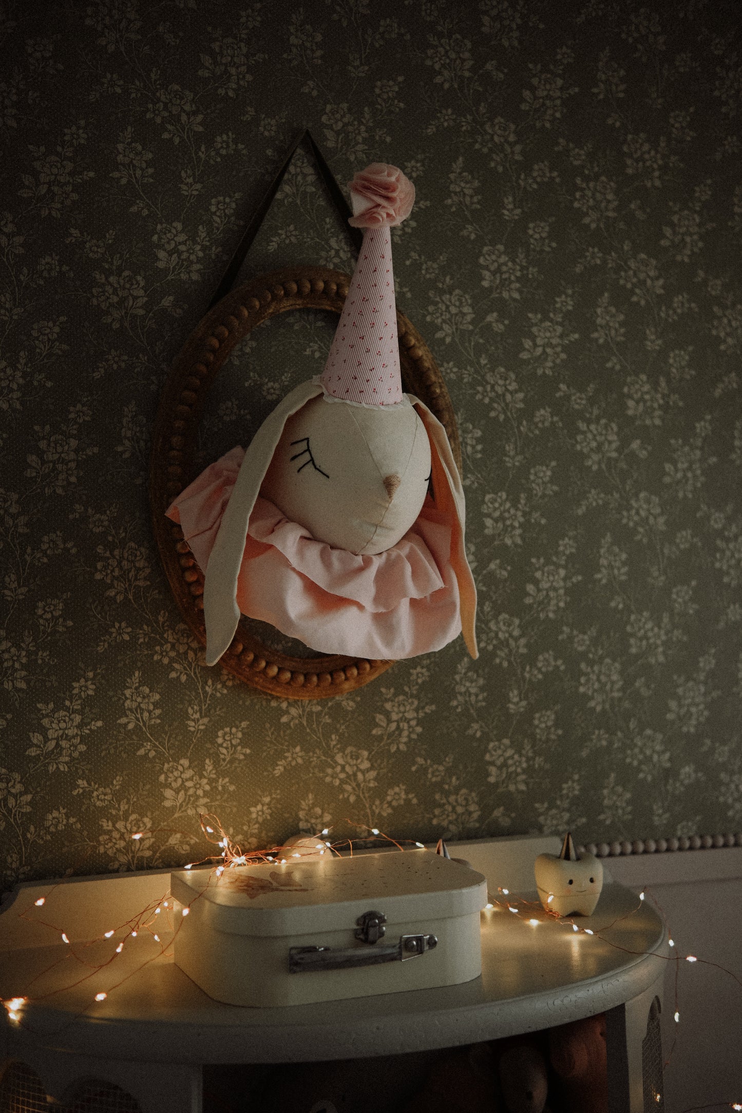 Rabbit hanging Head decoration, circus bunny Trophy