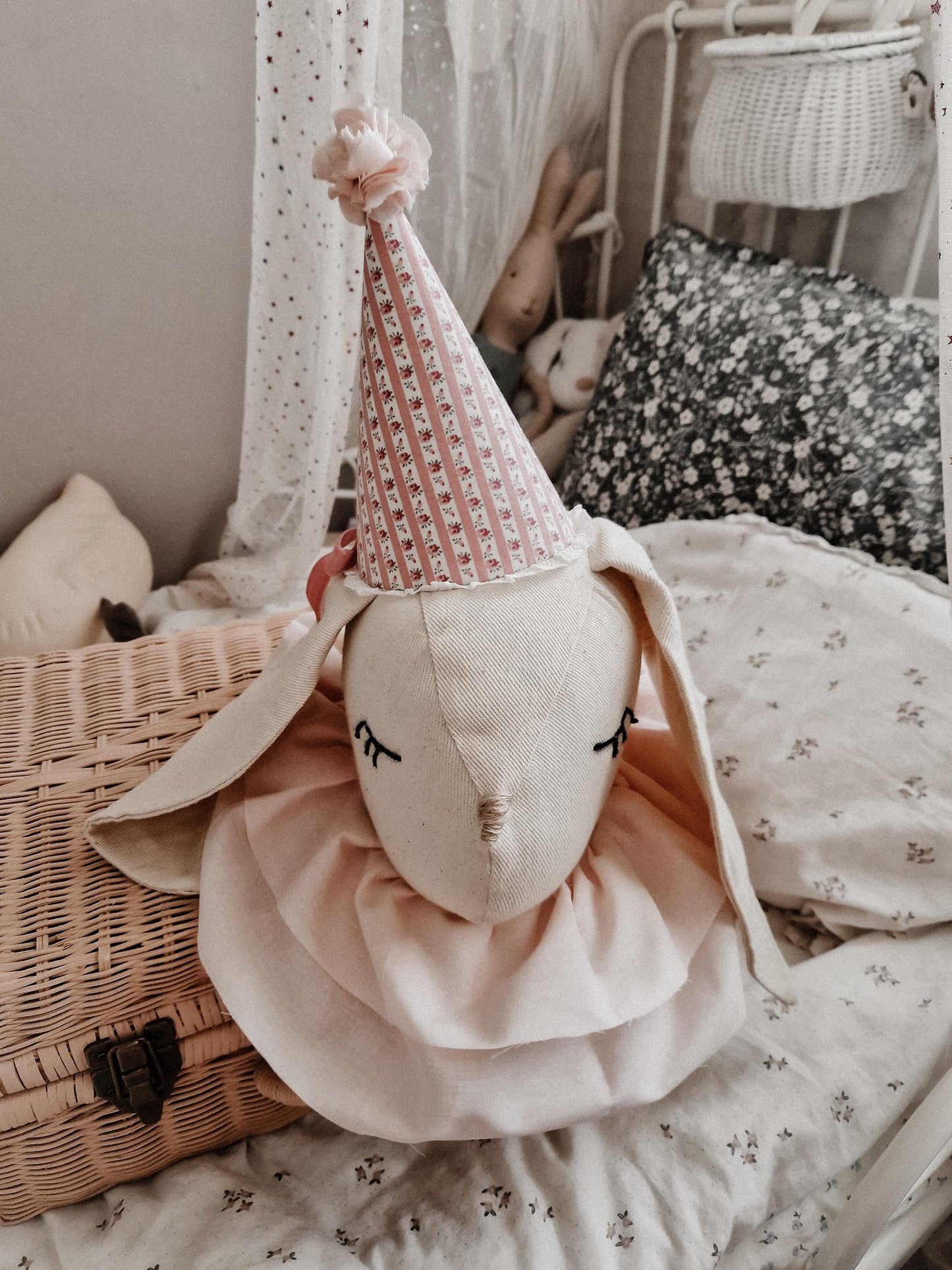 Rabbit hanging Head decoration, circus bunny Trophy
